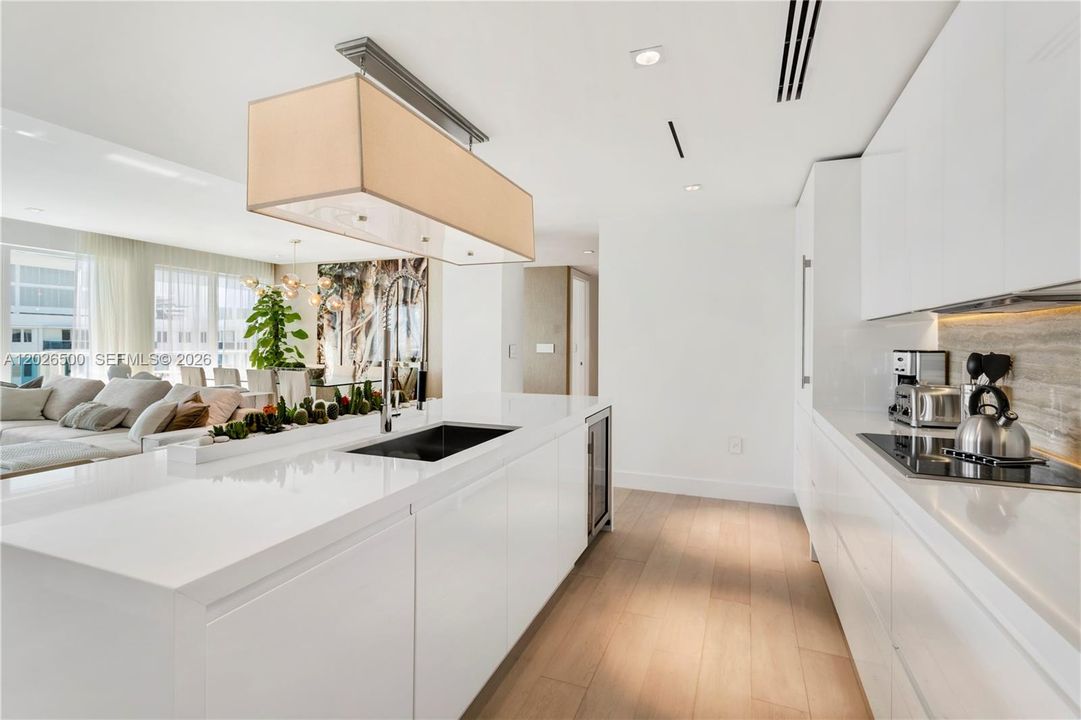 En Renta: $45,000 (3 camas, 3 baños, 2318 Pies cuadrados)