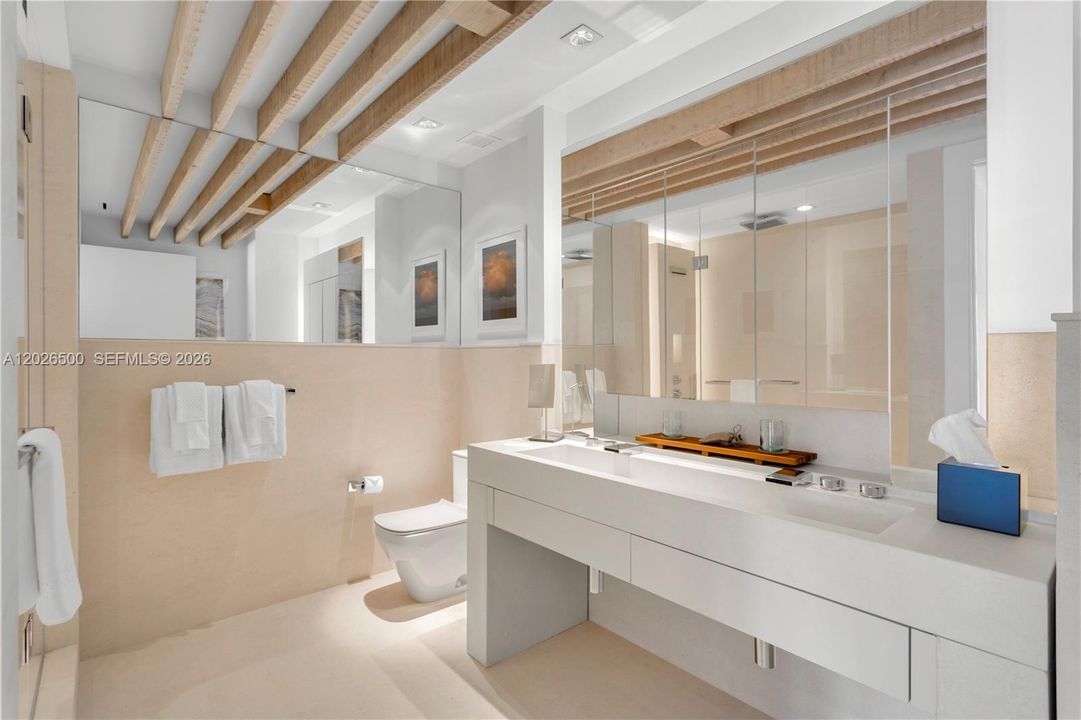 En Renta: $45,000 (3 camas, 3 baños, 2318 Pies cuadrados)