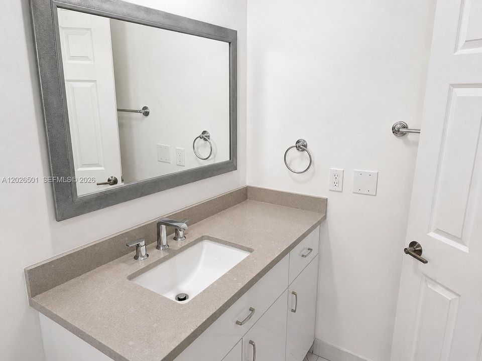 For Sale: $475,000 (3 beds, 2 baths, 1727 Square Feet)