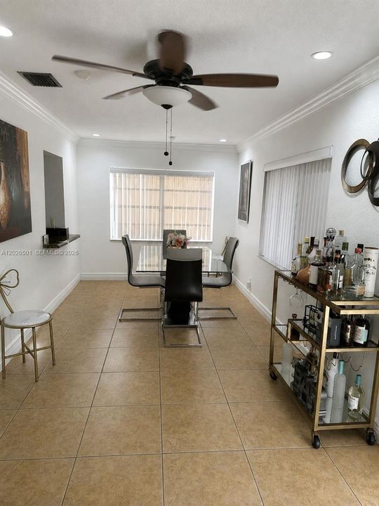 For Sale: $475,000 (3 beds, 2 baths, 1727 Square Feet)