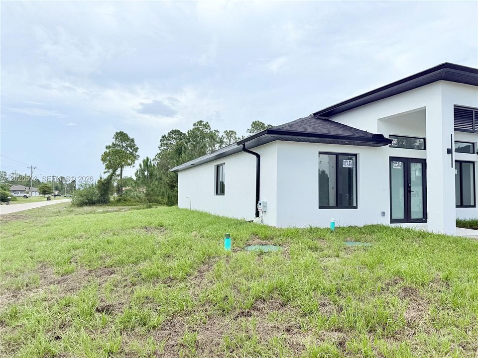 En Venta: $338,990 (4 camas, 2 baños, 1650 Pies cuadrados)