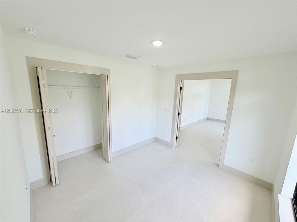 En Venta: $338,990 (4 camas, 2 baños, 1650 Pies cuadrados)
