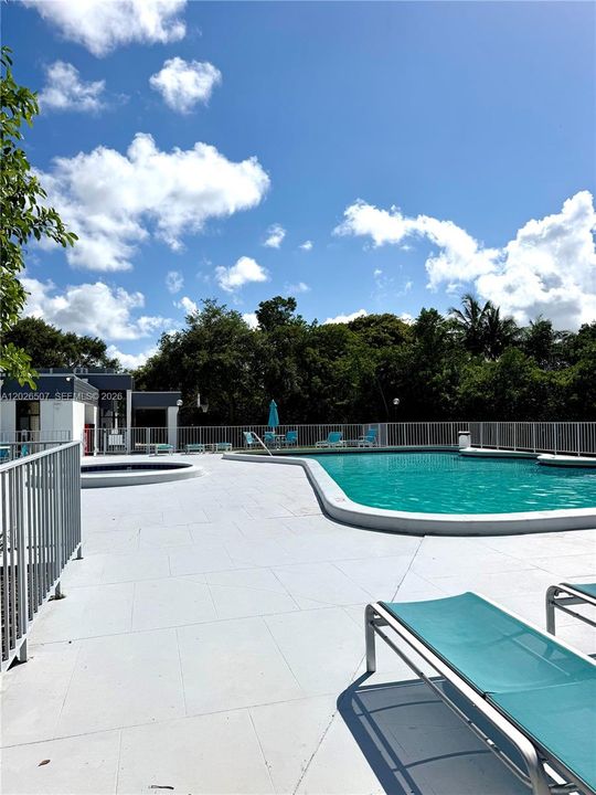 For Sale: $480,000 (3 beds, 2 baths, 1688 Square Feet)