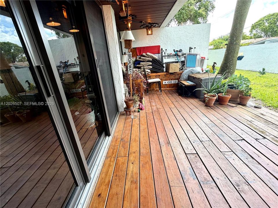 For Sale: $480,000 (3 beds, 2 baths, 1688 Square Feet)