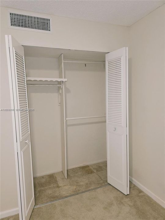 En Venta: $128,000 (2 camas, 2 baños, 1044 Pies cuadrados)