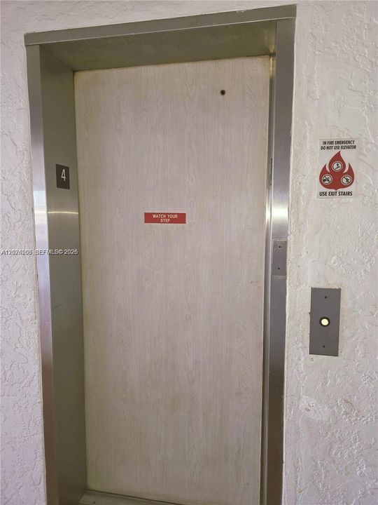 En Venta: $128,000 (2 camas, 2 baños, 1044 Pies cuadrados)