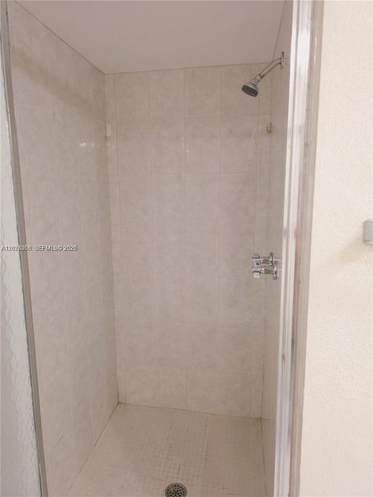 En Venta: $128,000 (2 camas, 2 baños, 1044 Pies cuadrados)