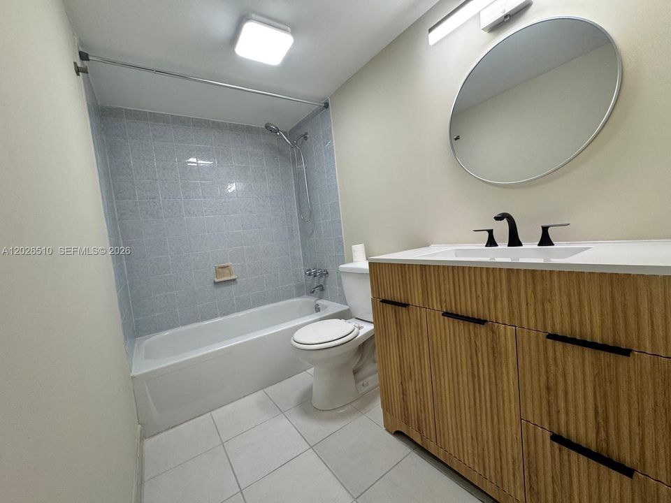 For Rent: $2,595 (2 beds, 2 baths, 1200 Square Feet)