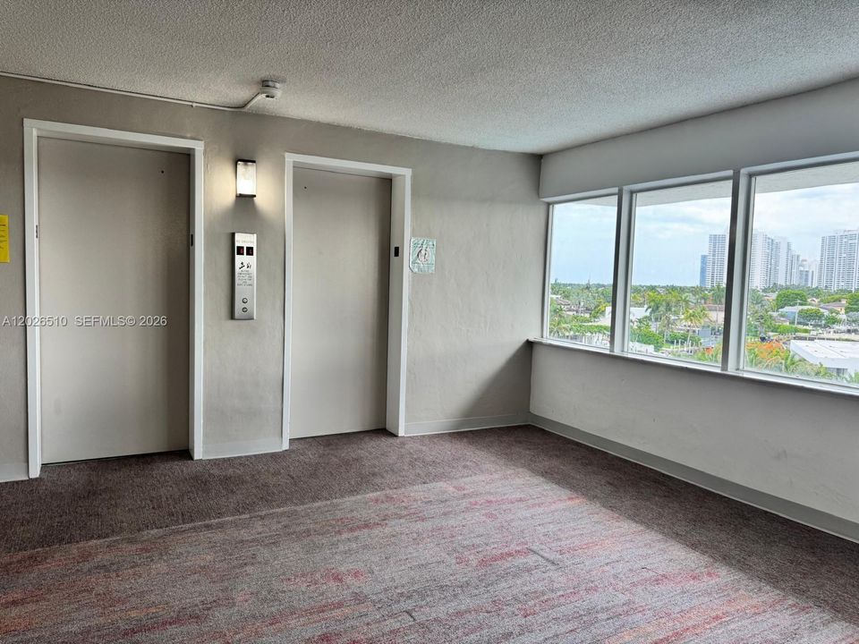 For Rent: $2,595 (2 beds, 2 baths, 1200 Square Feet)