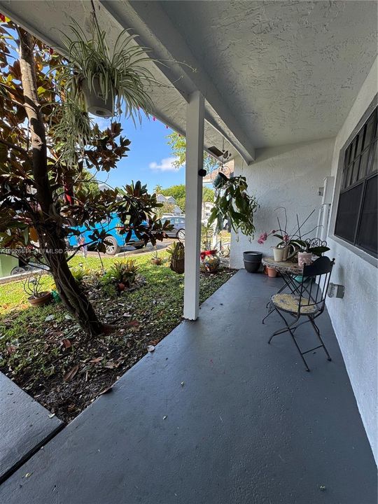For Sale: $404,900 (2 beds, 2 baths, 1260 Square Feet)