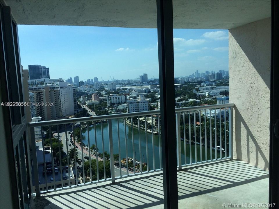 For Rent: $3,500 (1 beds, 1 baths, 1122 Square Feet)