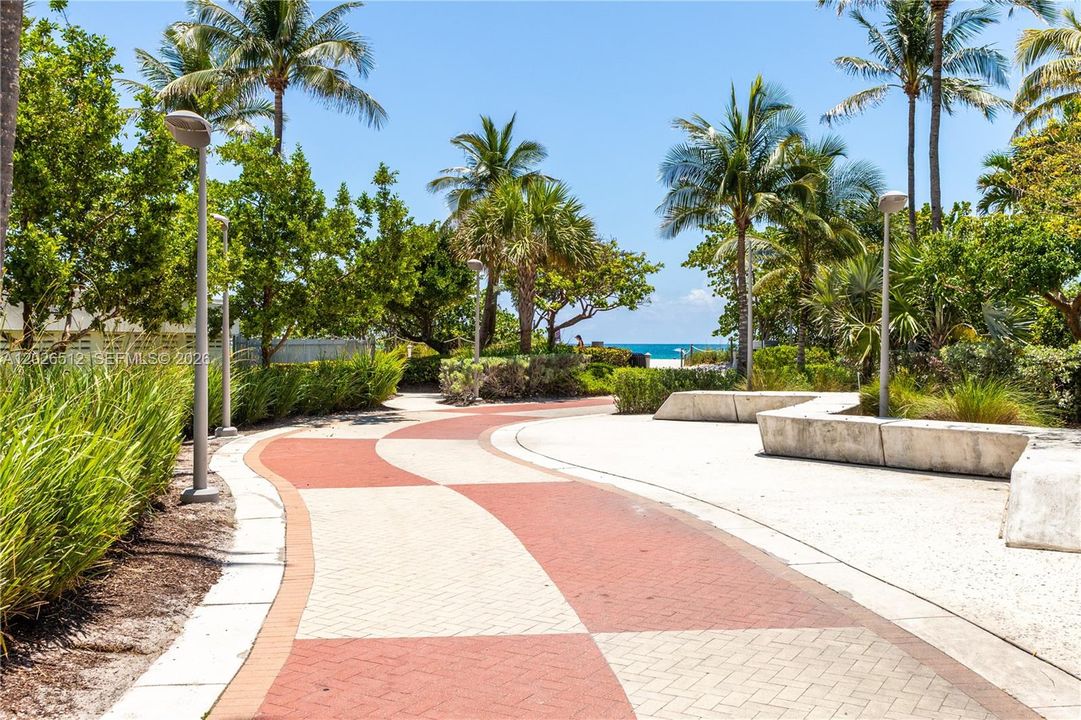 For Rent: $3,500 (1 beds, 1 baths, 1122 Square Feet)