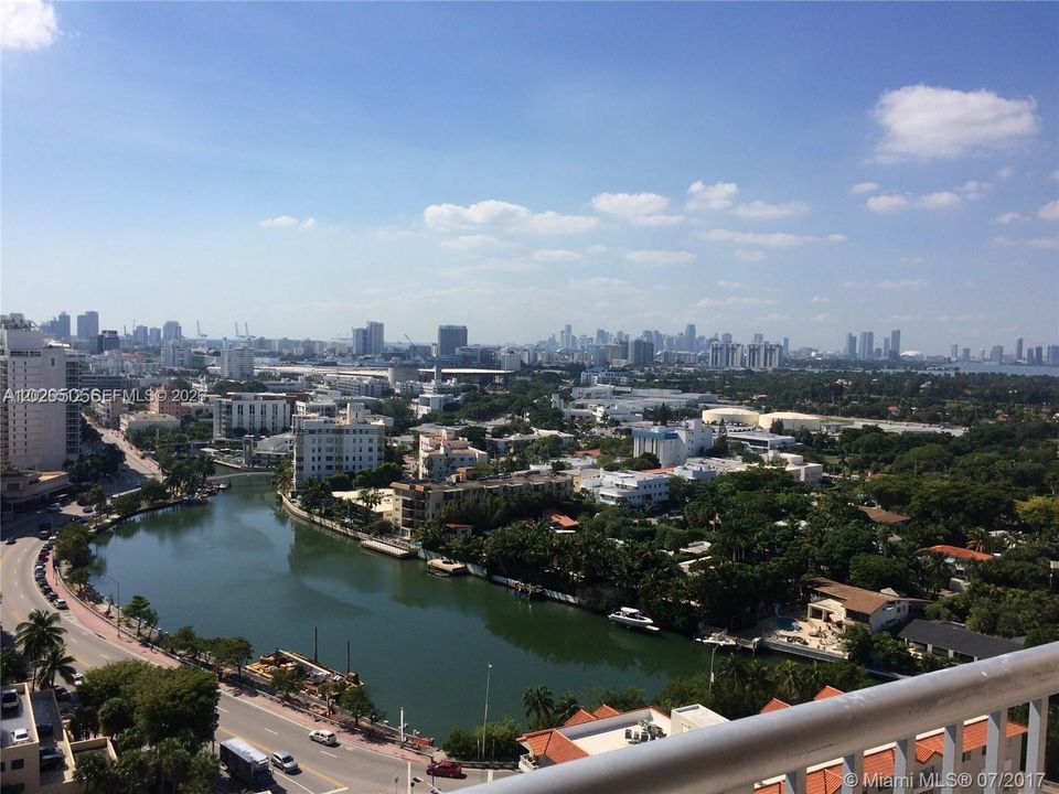For Rent: $3,500 (1 beds, 1 baths, 1122 Square Feet)
