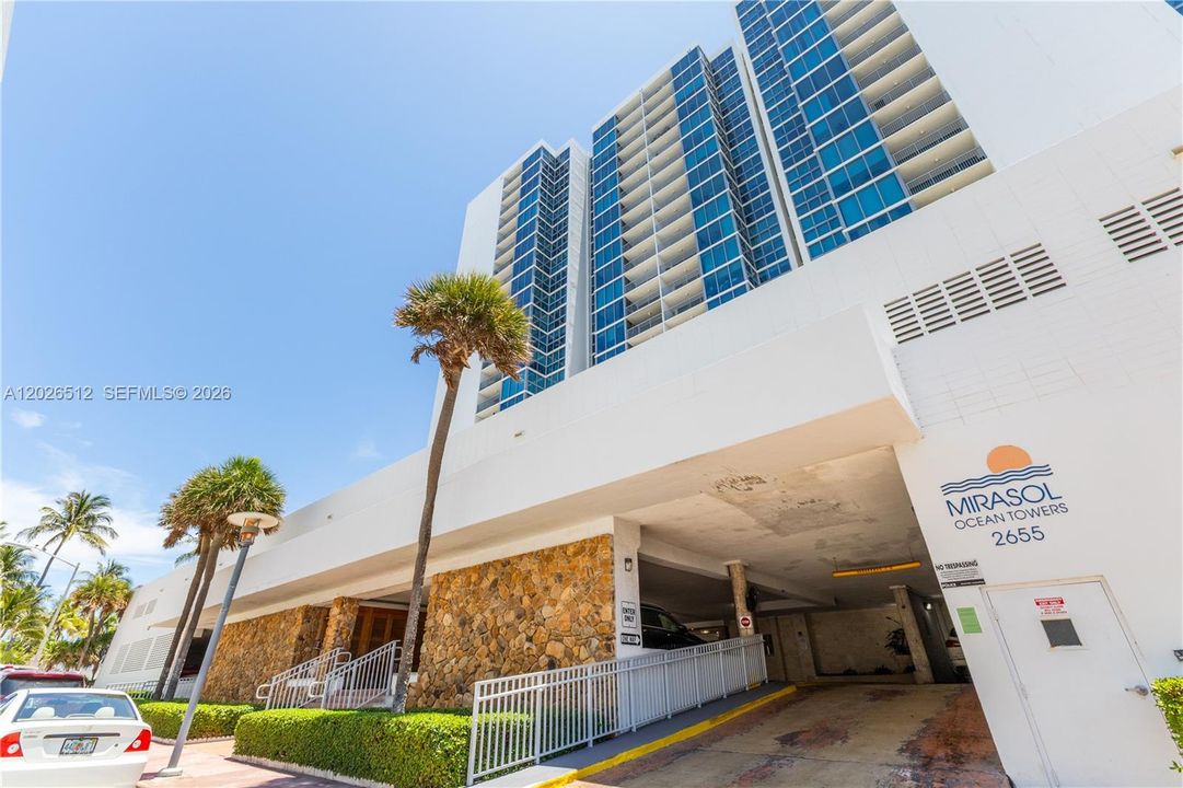 For Rent: $3,500 (1 beds, 1 baths, 1122 Square Feet)