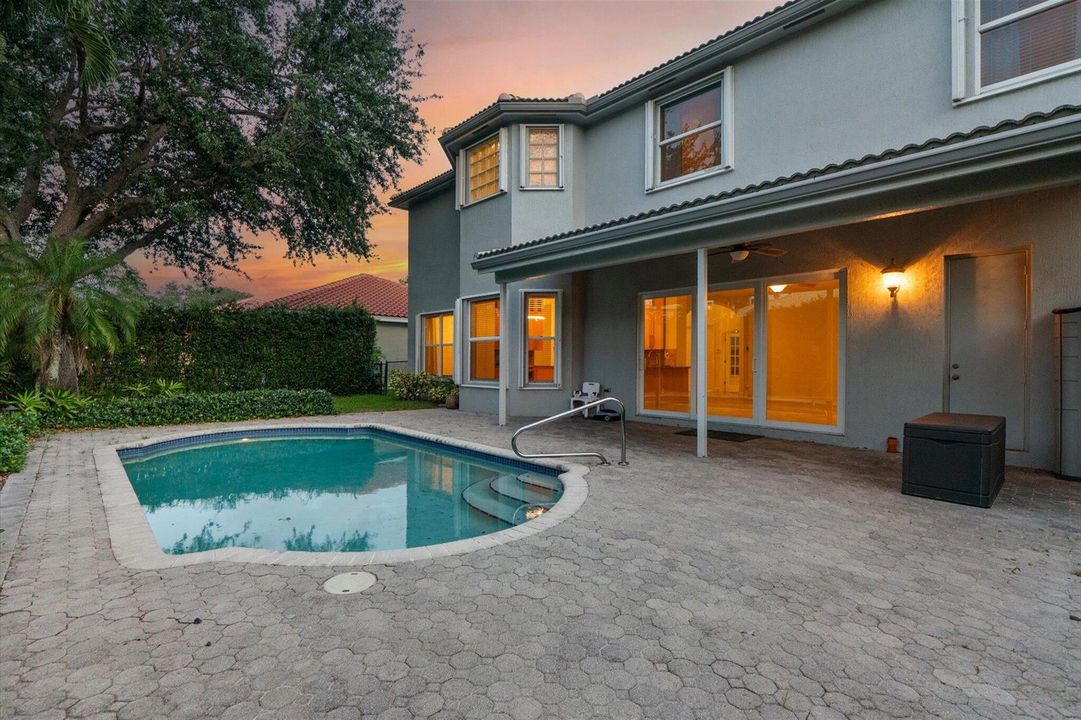 80-11525 Nw 49th Ct twilight_080