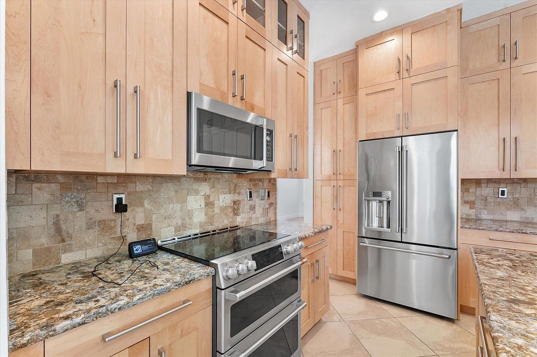 17-11525 NW 49th Court_017