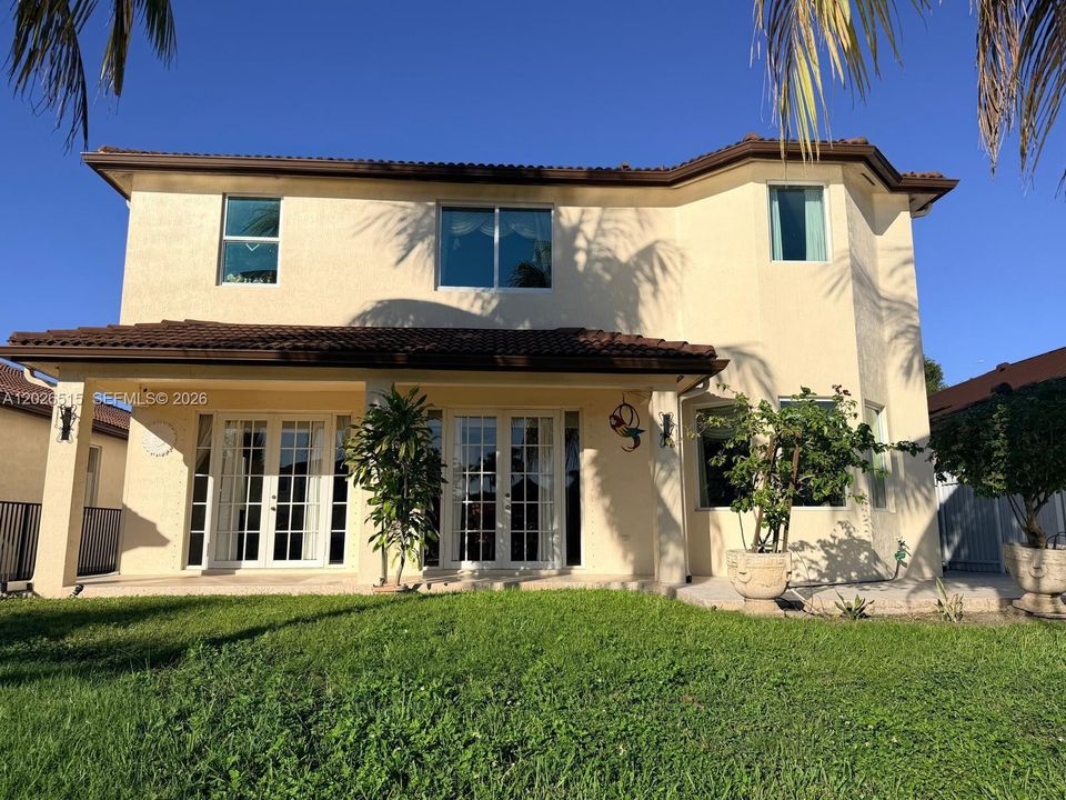 For Sale: $985,000 (4 beds, 3 baths, 2426 Square Feet)
