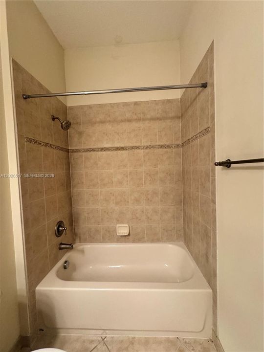 En Renta: $2,450 (2 camas, 2 baños, 1077 Pies cuadrados)
