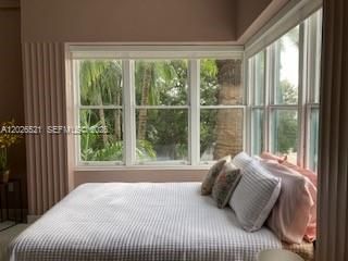 For Rent: $2,425 (0 beds, 1 baths, 502 Square Feet)
