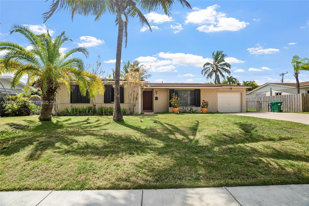 For Sale: $619,900 (3 beds, 2 baths, 1538 Square Feet)