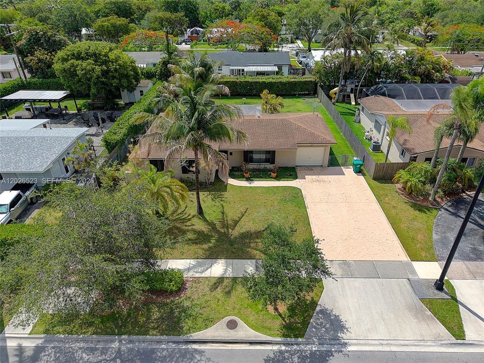 For Sale: $619,900 (3 beds, 2 baths, 1538 Square Feet)
