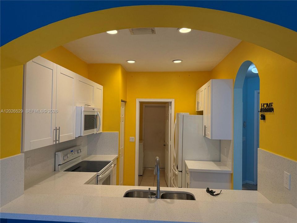 En Renta: $2,700 (3 camas, 2 baños, 1309 Pies cuadrados)