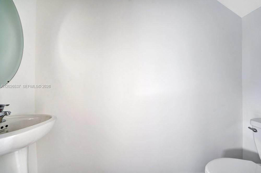 For Sale: $370,000 (3 beds, 2 baths, 1328 Square Feet)