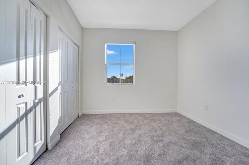 For Sale: $370,000 (3 beds, 2 baths, 1328 Square Feet)