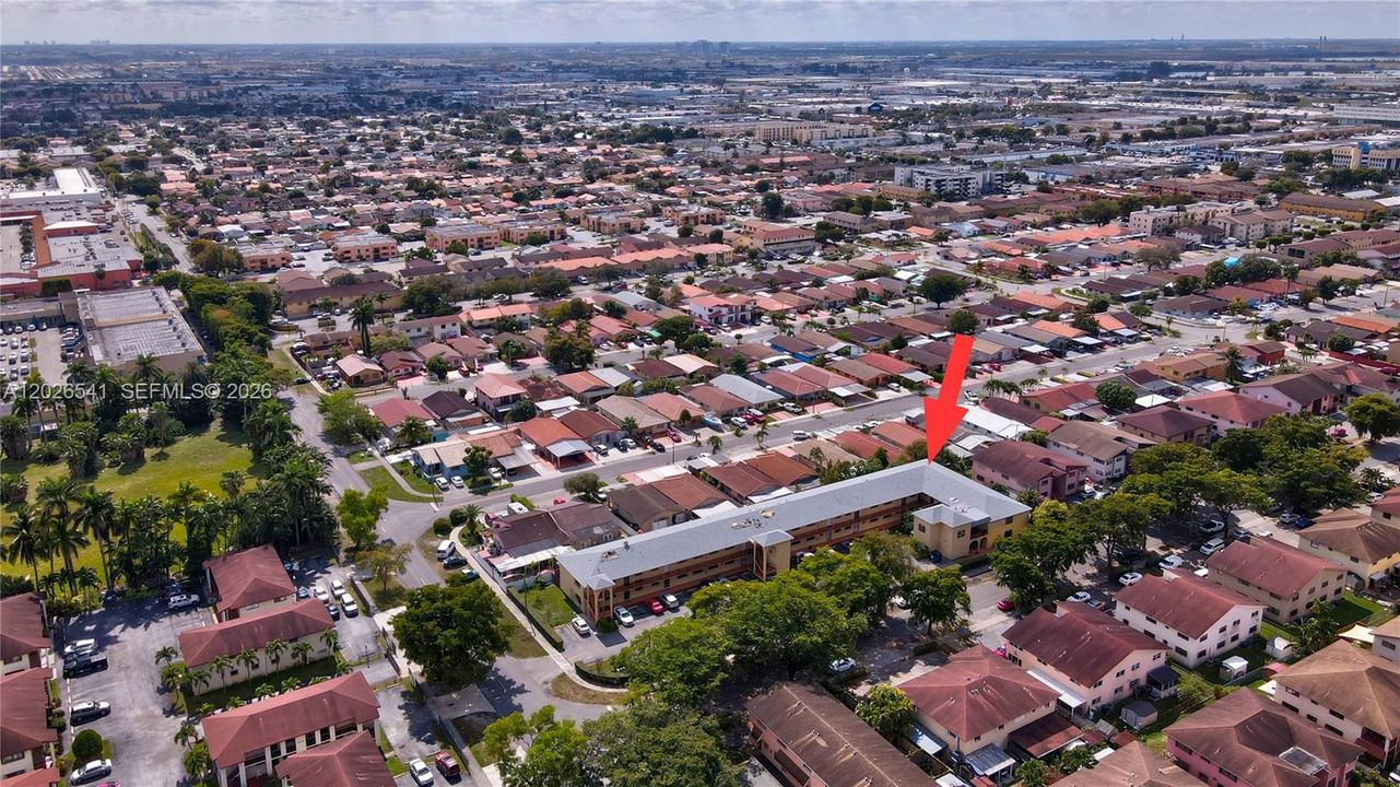 En Venta: $290,000 (2 camas, 2 baños, 937 Pies cuadrados)