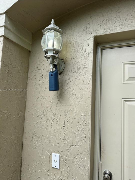 For Rent: $2,600 (3 beds, 2 baths, 1384 Square Feet)