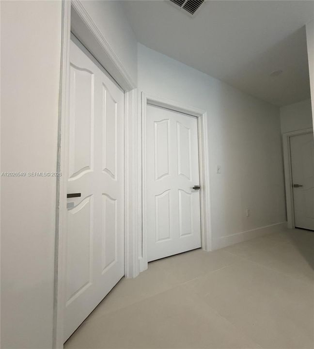 For Rent: $5,875 (5 beds, 5 baths, 3242 Square Feet)
