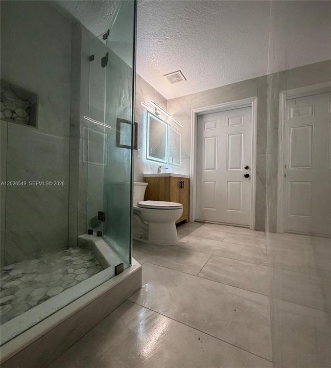 For Rent: $5,875 (5 beds, 5 baths, 3242 Square Feet)