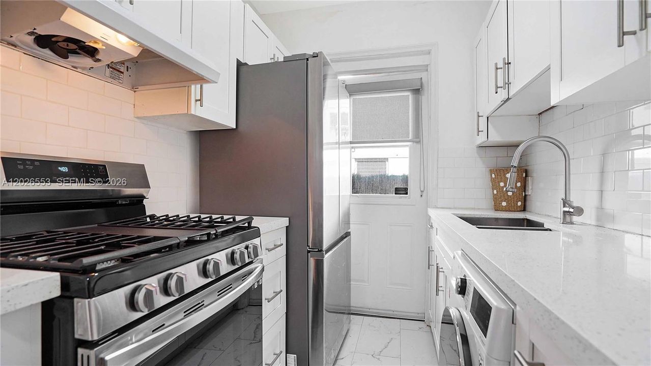 For Sale: $2,350,000 (0 beds, 0 baths, 3474 Square Feet)