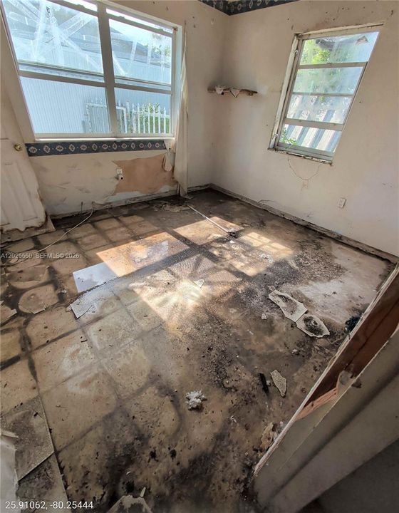 For Sale: $224,900 (3 beds, 2 baths, 1008 Square Feet)