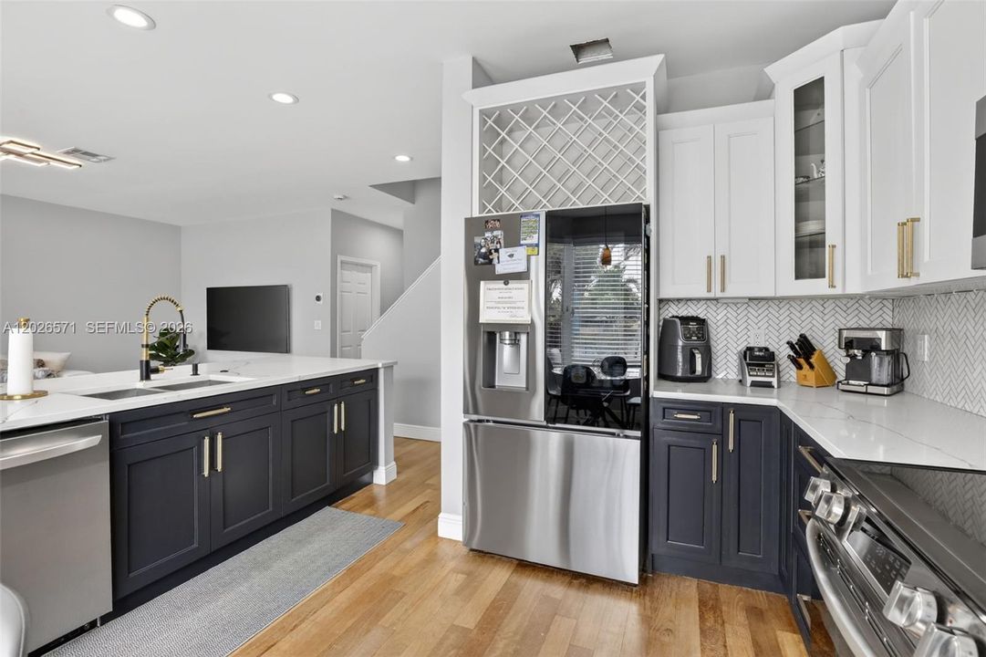 Active With Contract: $790,000 (4 beds, 2 baths, 2254 Square Feet)