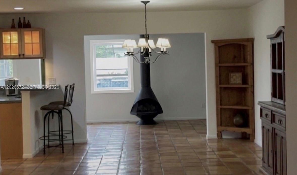 For Sale: $1,085,000 (3 beds, 2 baths, 2220 Square Feet)