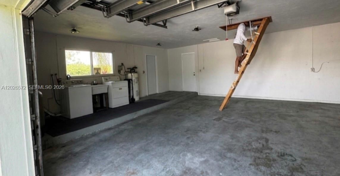 For Sale: $1,085,000 (3 beds, 2 baths, 2220 Square Feet)