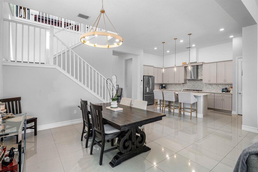 018-9027GrandPrixLane-BoyntonBeach-FL-33