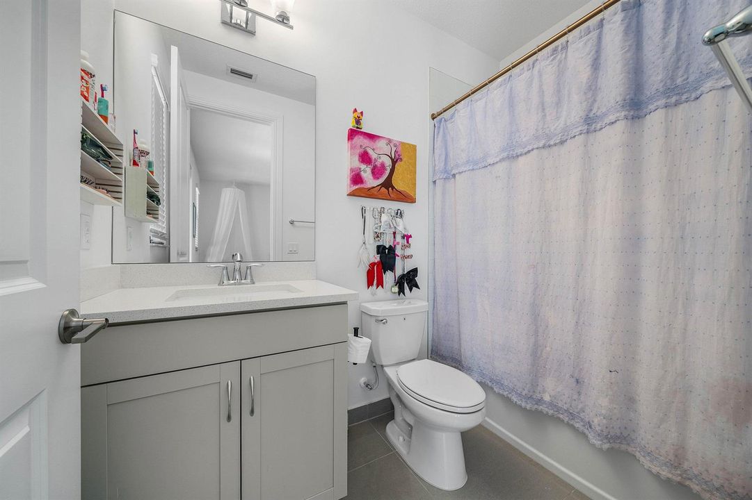 039-9027GrandPrixLane-BoyntonBeach-FL-33
