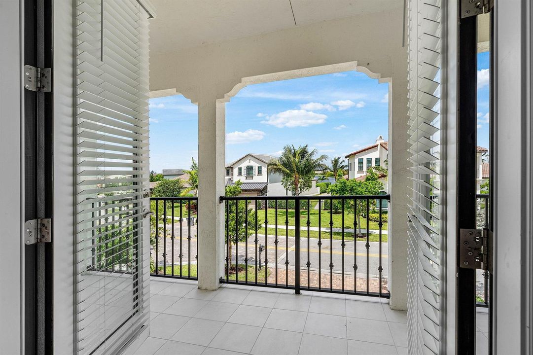 037-9027GrandPrixLane-BoyntonBeach-FL-33