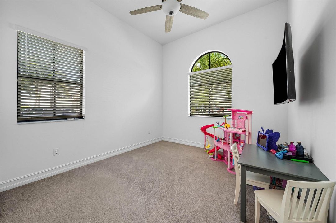 023-9027GrandPrixLane-BoyntonBeach-FL-33