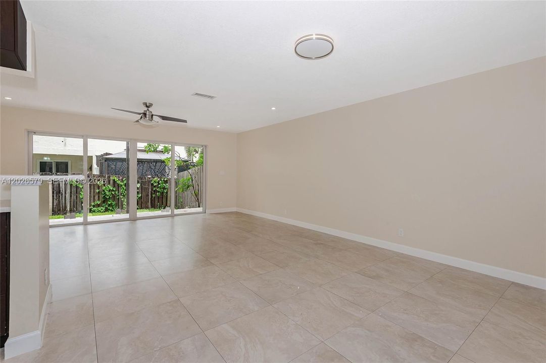 Active With Contract: $3,750 (3 beds, 2 baths, 2065 Square Feet)
