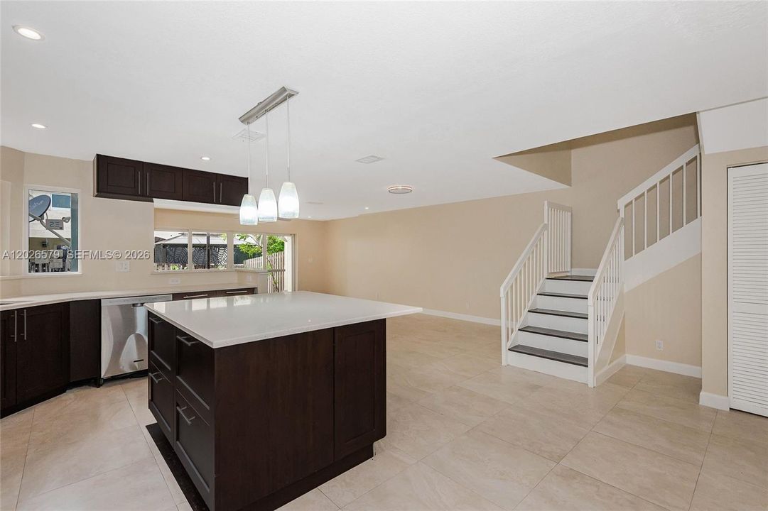 Active With Contract: $3,750 (3 beds, 2 baths, 2065 Square Feet)