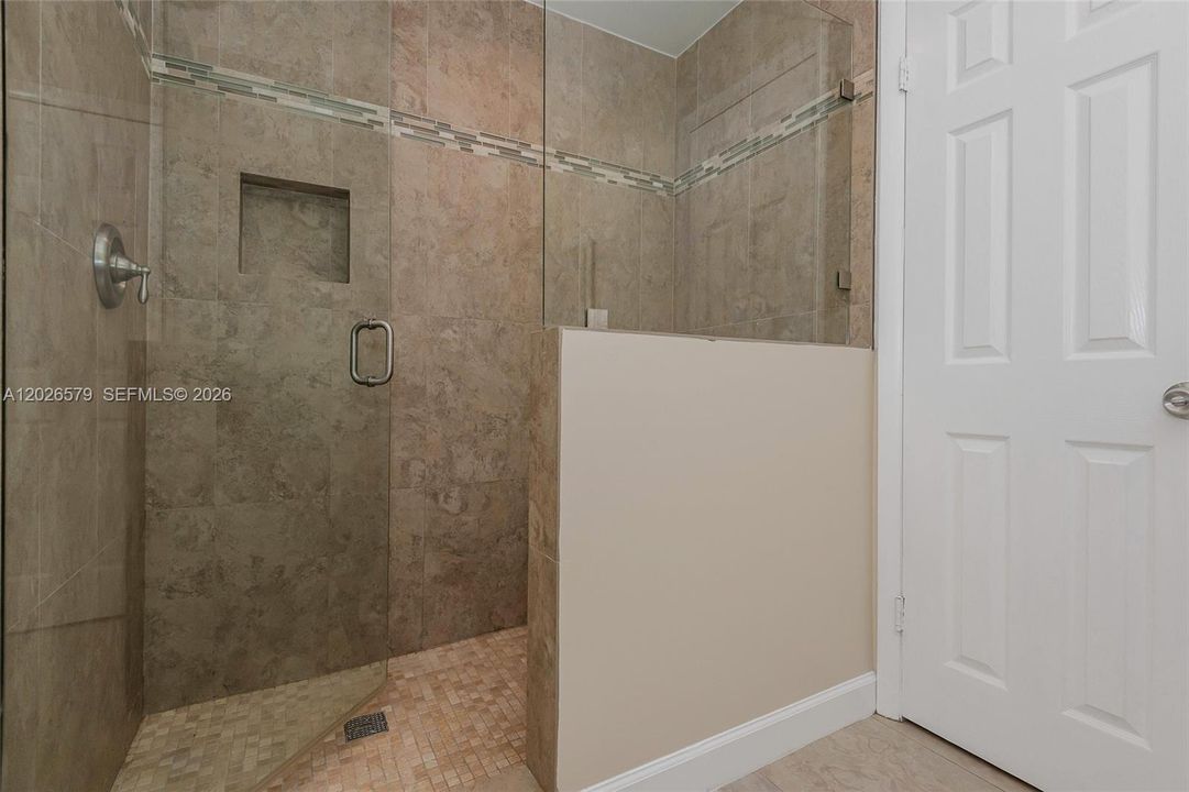 Active With Contract: $3,750 (3 beds, 2 baths, 2065 Square Feet)