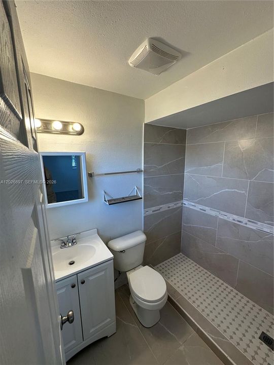 For Rent: $1,150 (0 beds, 1 baths, 0 Square Feet)