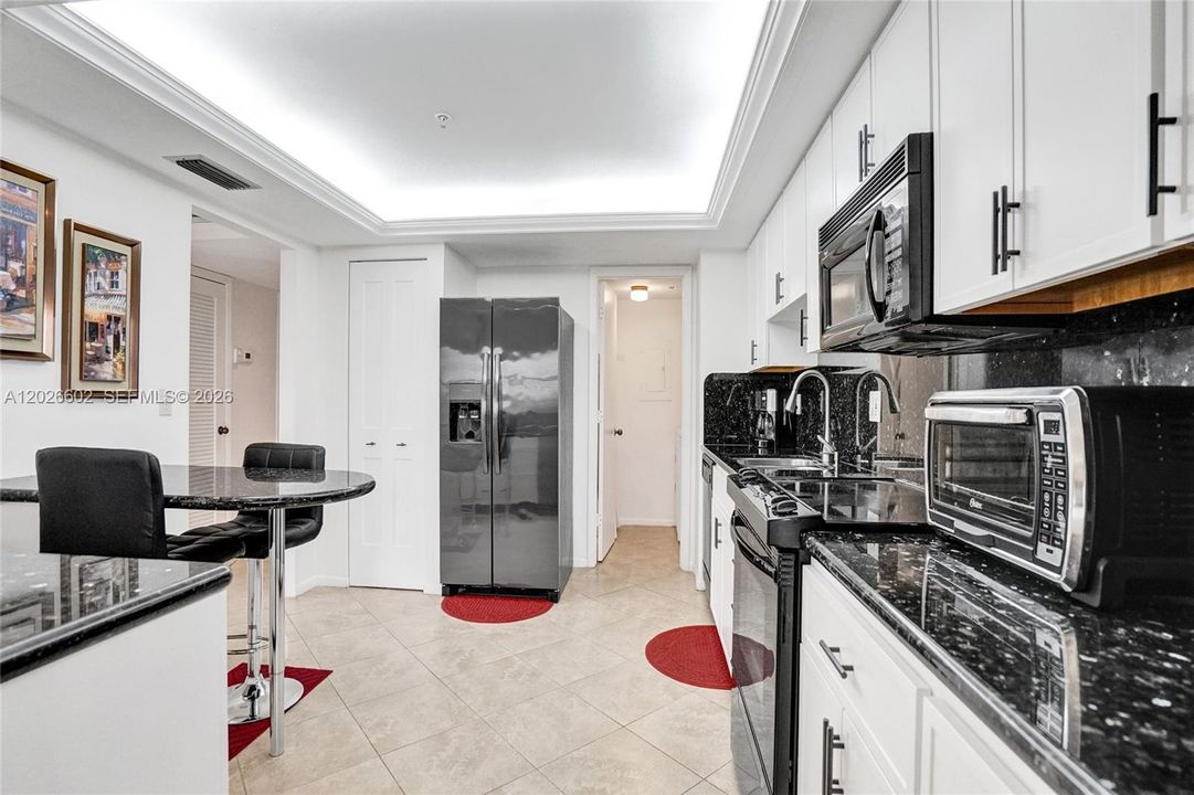 На продажу: $695,000 (2 спален, 2 ванн, 1540 Квадратных фут)