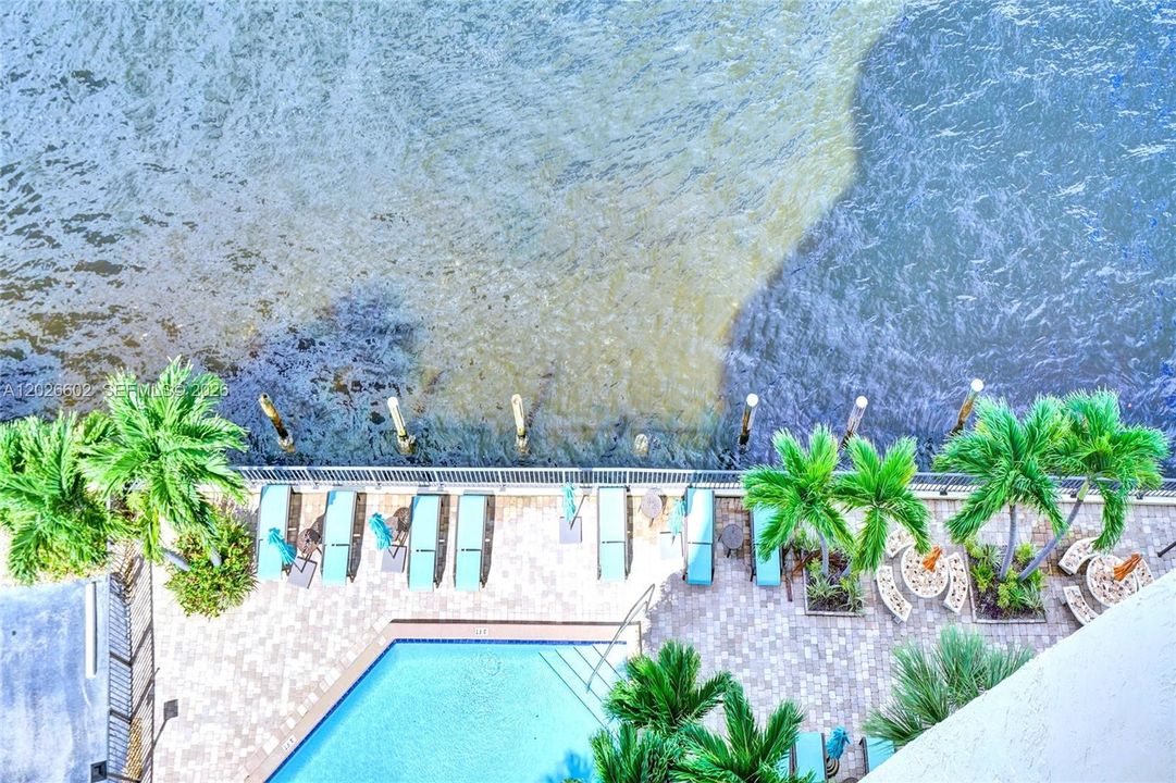 На продажу: $695,000 (2 спален, 2 ванн, 1540 Квадратных фут)