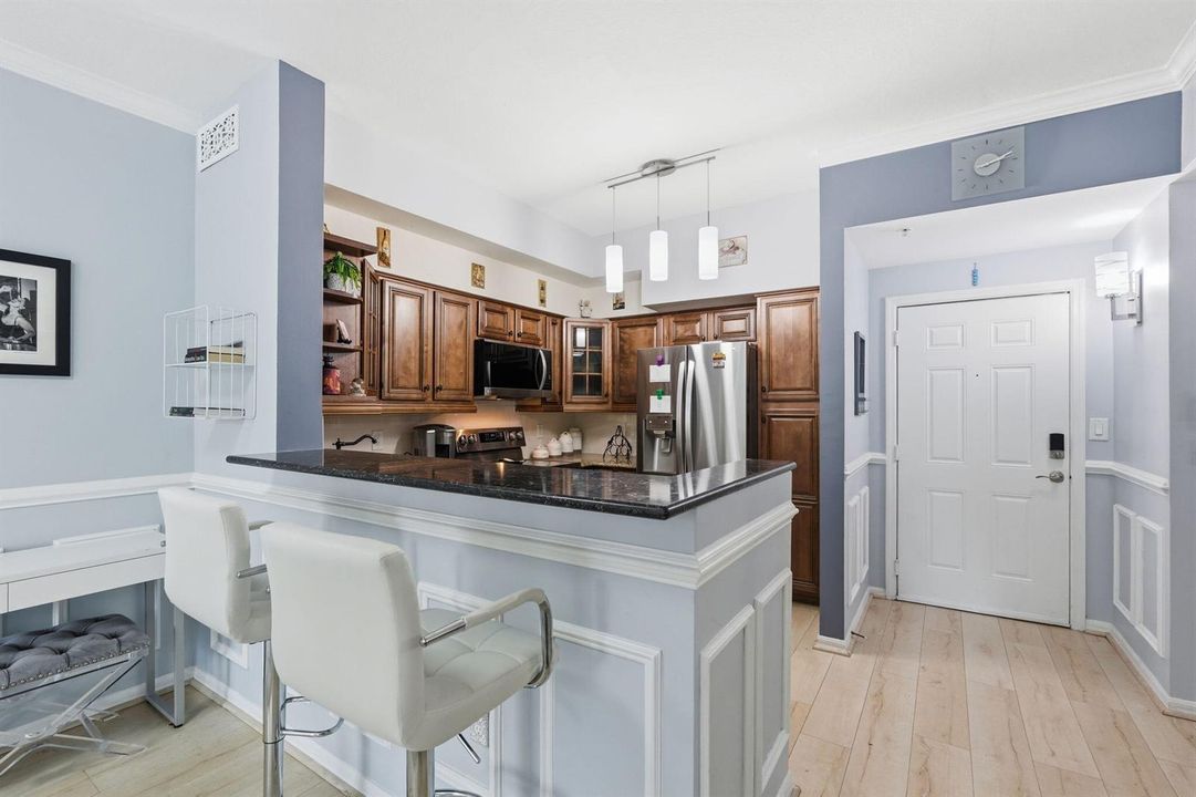 15-web-or-mls-802_W_Windward_Way_Unit_30