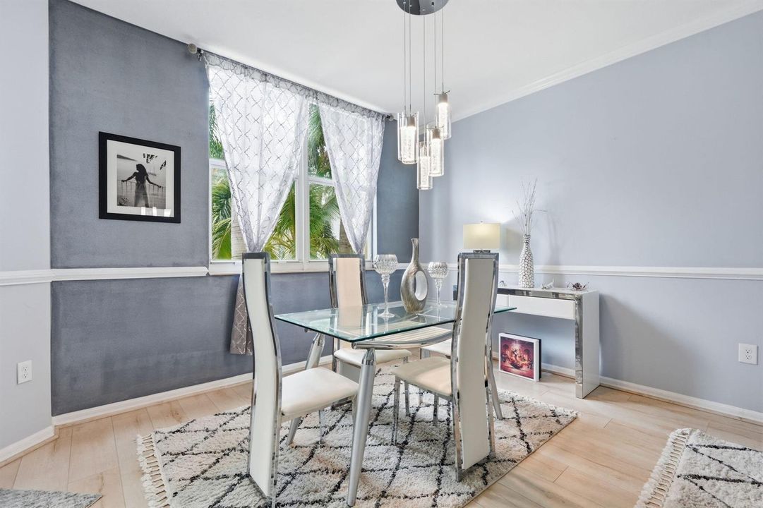 17-web-or-mls-802_W_Windward_Way_Unit_30