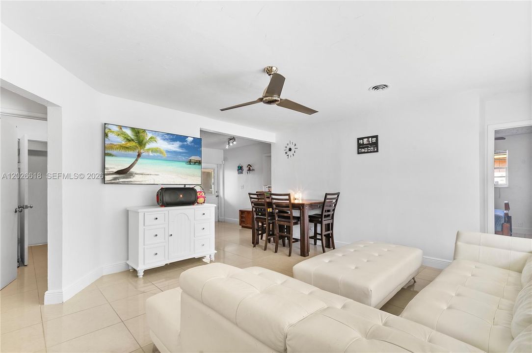 For Sale: $450,000 (4 beds, 2 baths, 1215 Square Feet)